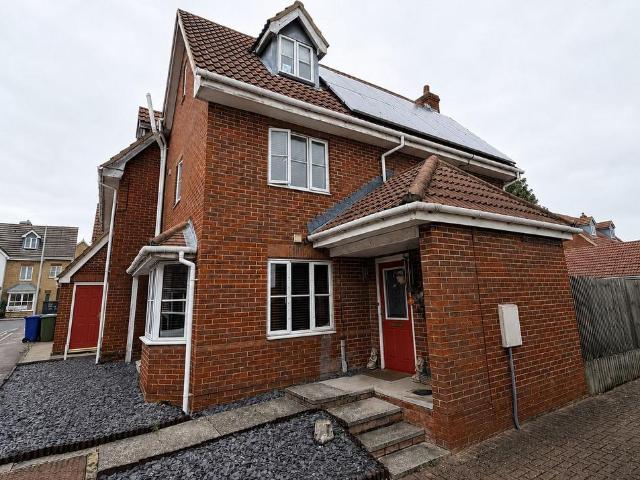 House for sale in Grays, Essex