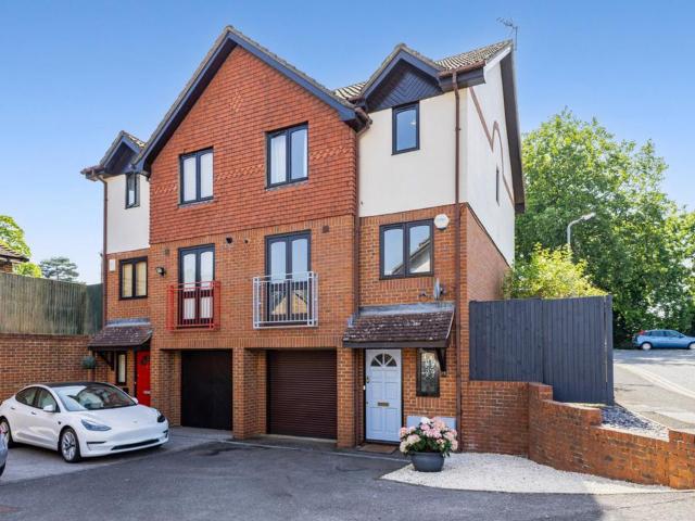 House for sale in St Marks, Maidenhead