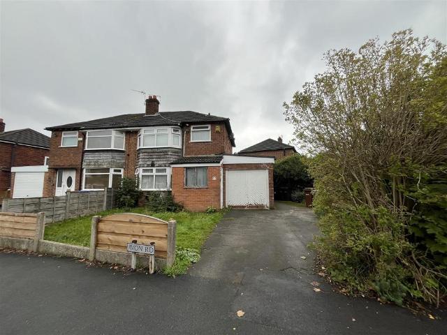 House for sale in Heald Green, Stockport