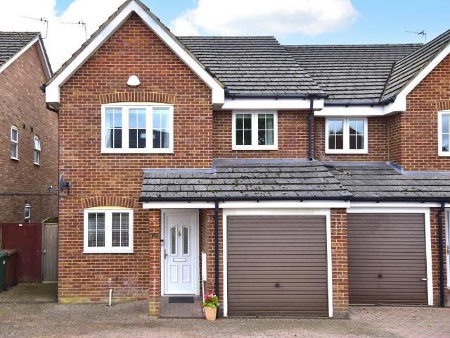 House for sale in Batchworth, Hertfordshire