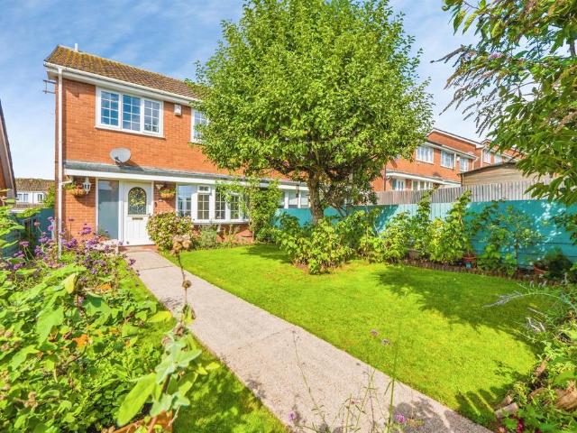 House for sale in Bryncyn, Falcon Lodge