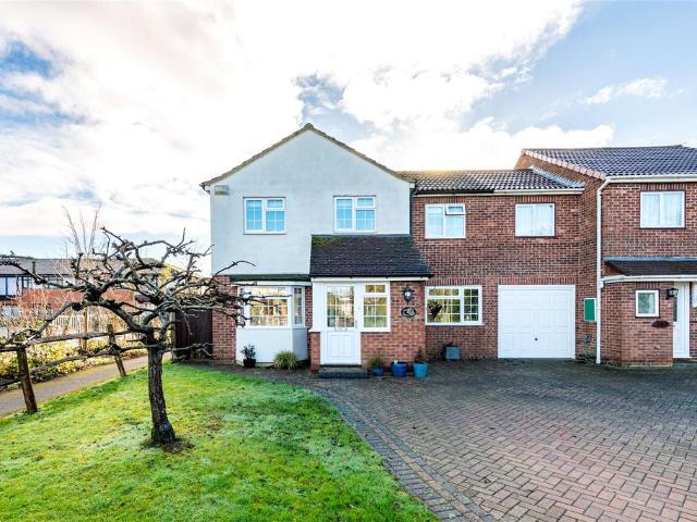 House for sale in Haddenham, Buckinghamshire