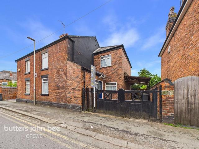 House for sale in Hammond Street