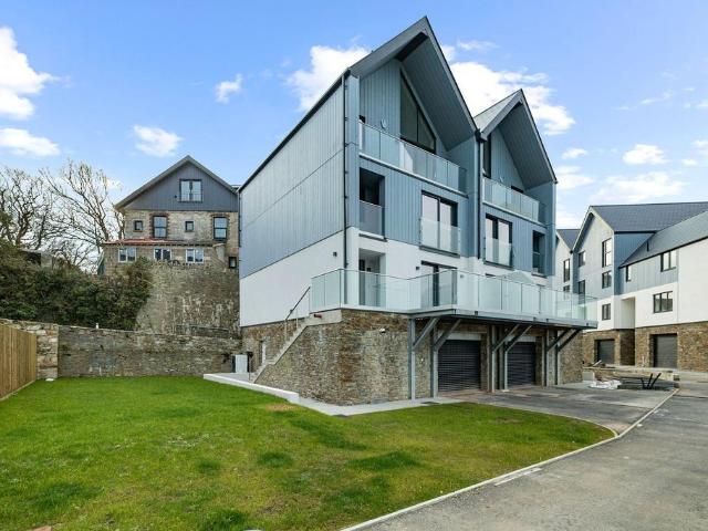 House for sale in Mount Wise