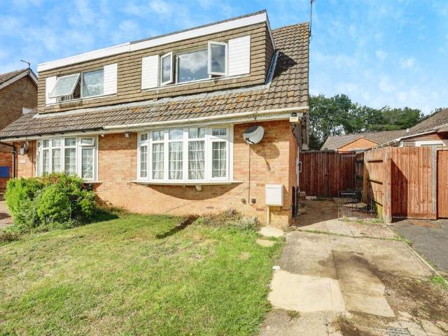 House for sale in Northampton, Northamptonshire