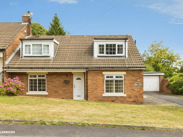 House for sale in Allerton, West Yorkshire