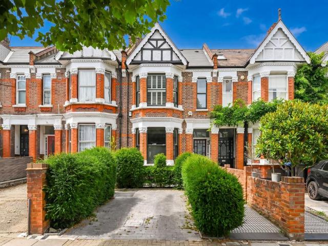 House for sale in Brondesbury, Greater London