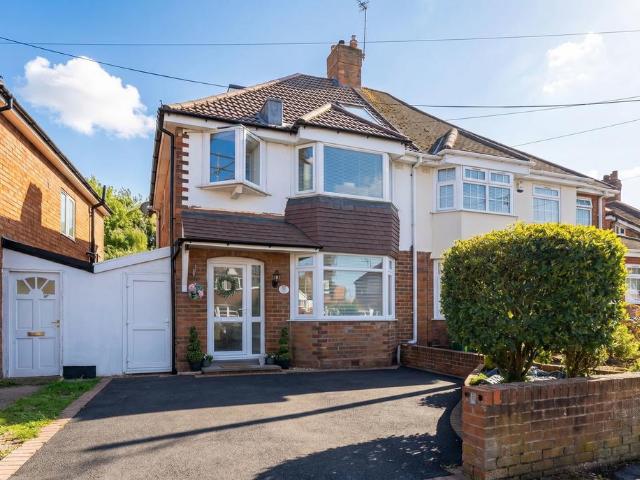 House for sale in Shirley, West Midlands