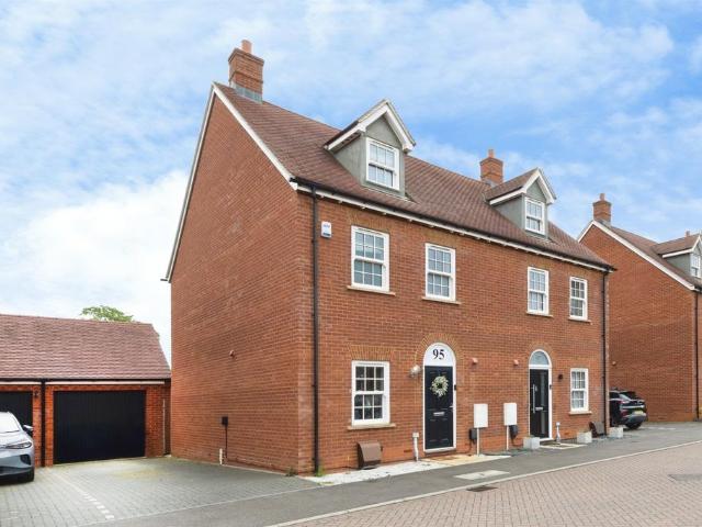 House for sale in Evershot, Oxfordshire