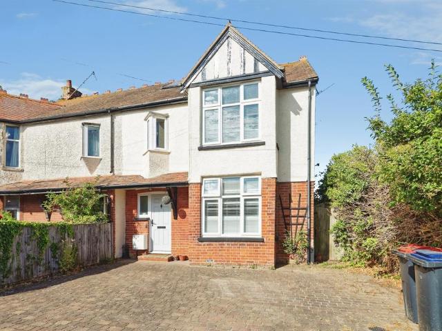 House for sale in Beltinge, The Bridge