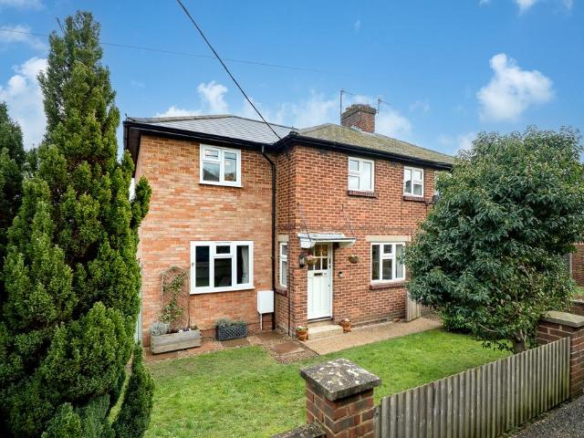 House for sale in Ashlyns Estate, Pouchen End