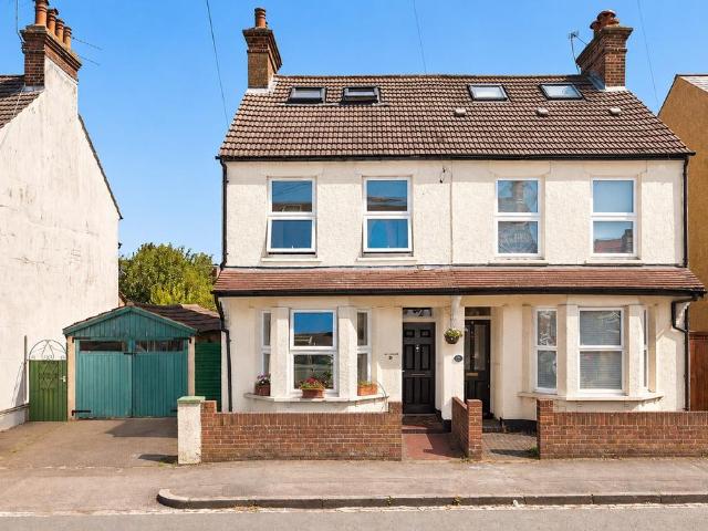 House for sale in St Albans, Five Acres