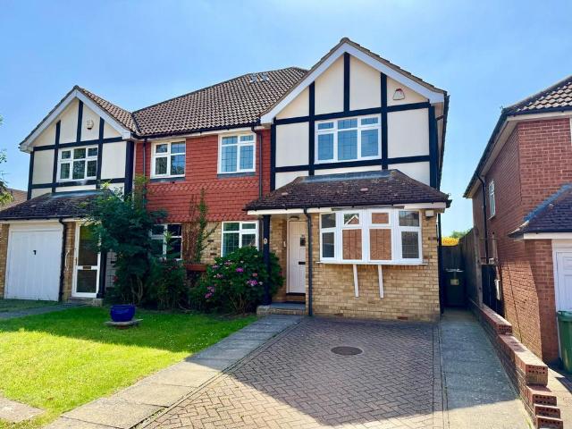 House for sale in Bushey