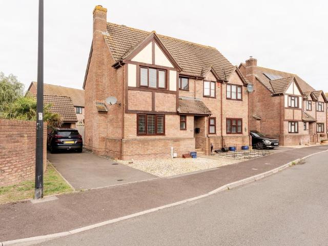 House for sale in Ebdon