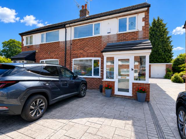 House for sale in Cheadle, Greater Manchester