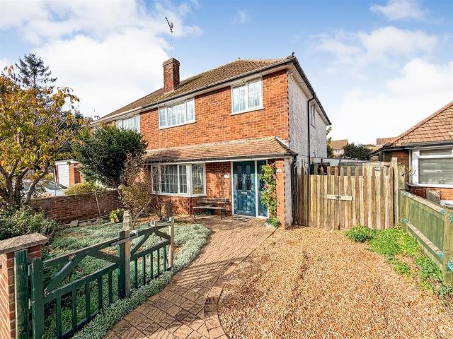 House for sale in Barton Seagrave, North Northamptonshire