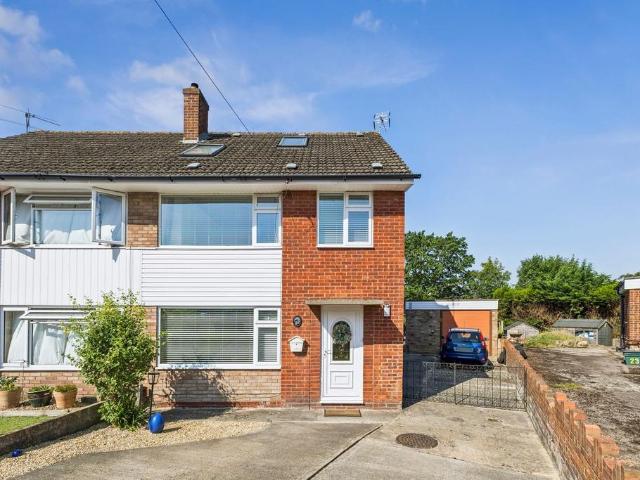 House for sale in Swindon, Golden Valley