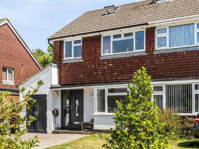 House for sale in Perryfields, West Sussex