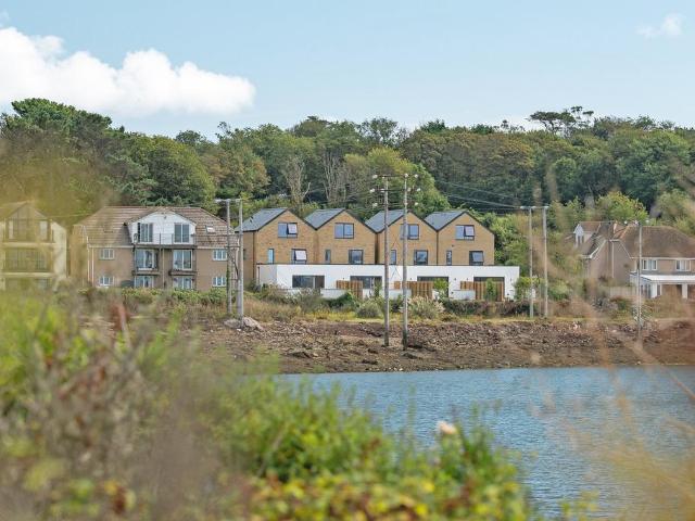 House for sale in Hayle, Cornwall