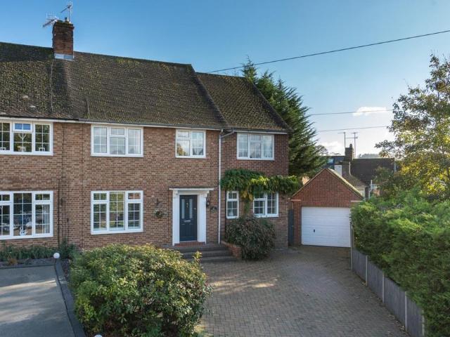 House for sale in Pouchen End, Hertfordshire