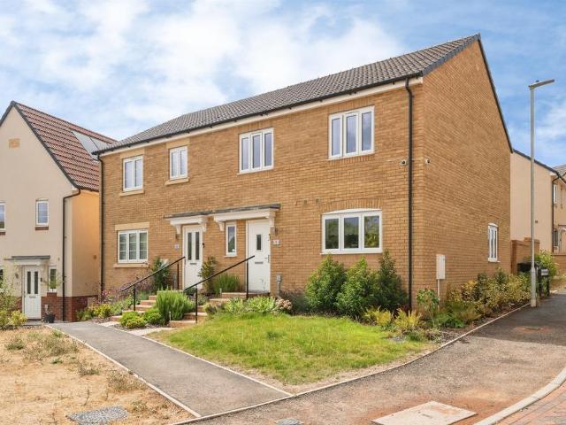 House for sale in Dowslands, Taunton