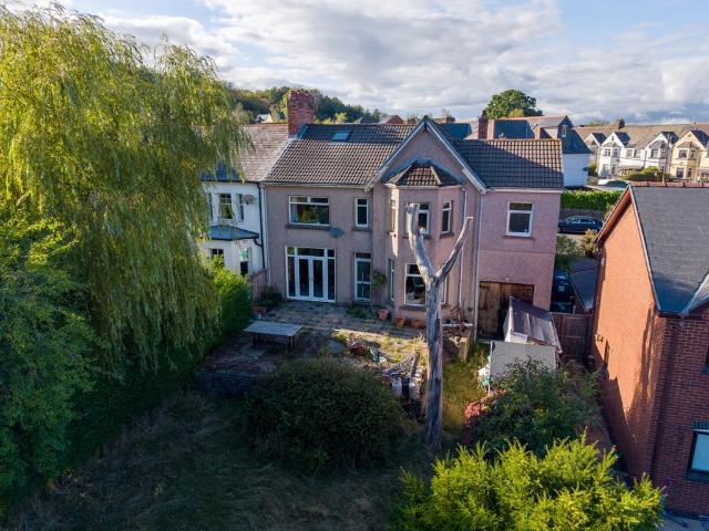 House for sale in Tredomen, Gelligaer