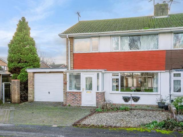 House for sale in High Field, York
