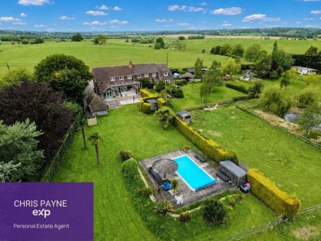 House for sale in Stone-cum-Ebony, Bridgefield