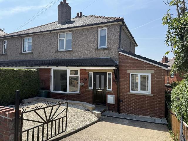 House for sale in Mirfield, West Yorkshire