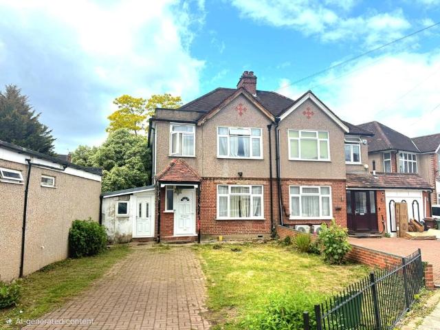 House for sale in Harrow Weald, Greater London