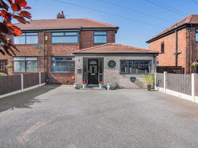 House for sale in Woolston, Warrington