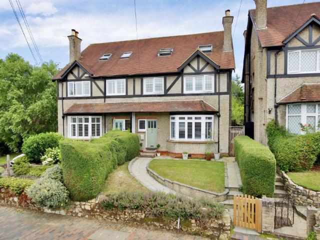 House for sale in Sandown Park, Kent