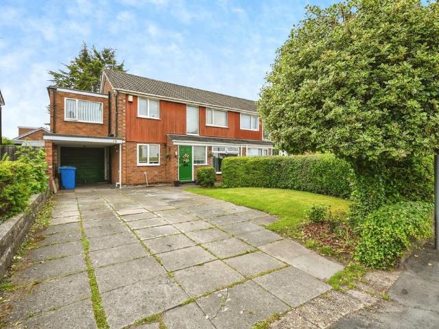 House for sale in Greystone Heath, Warrington