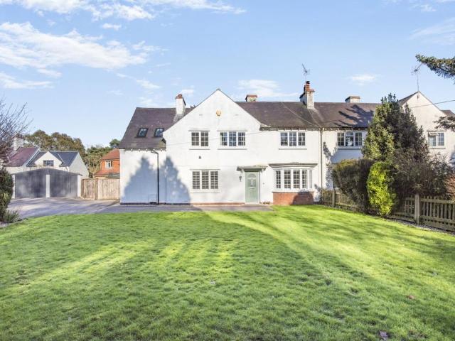 House for sale in Littlecote, West Sussex