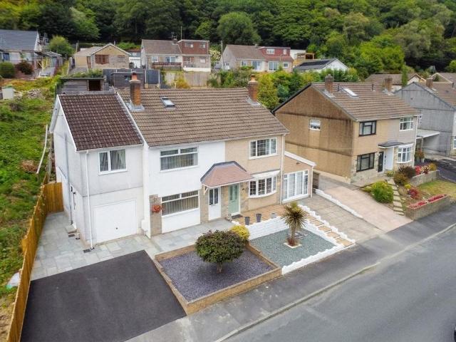House for sale in Coedffranc, Skewen