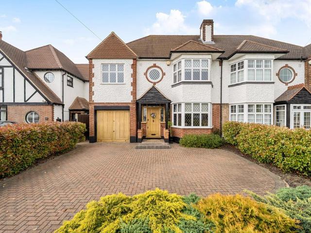 House for sale in Petts Wood, Greater London