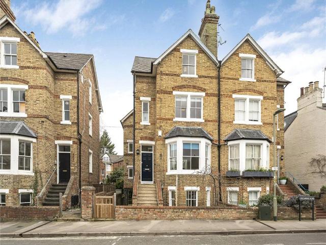 House for sale in The Slade, Oxfordshire