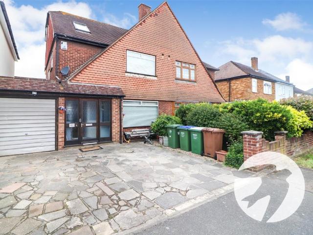 House for sale in Lessness Heath, Greater London