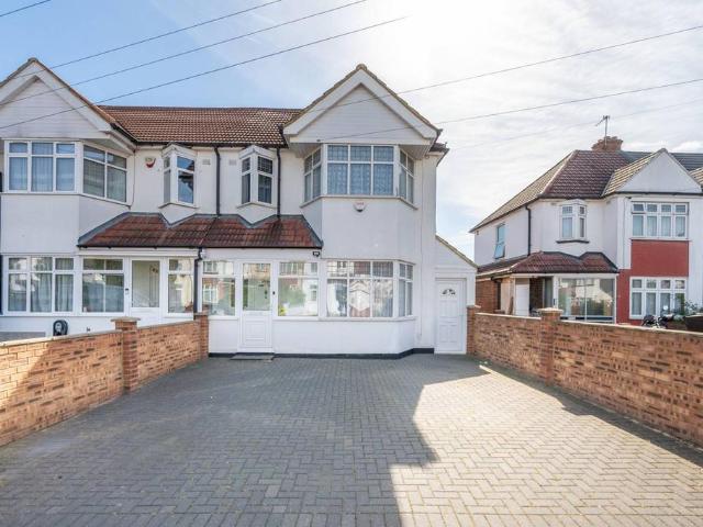House for sale in Alperton, Greater London