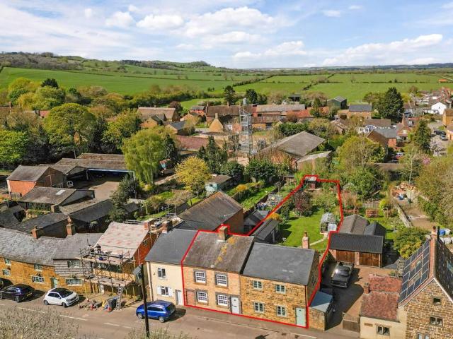 House for sale in Alderminster, Warwickshire