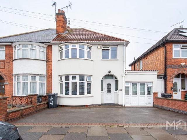 House for sale in Old Wharf, City Of Leicester