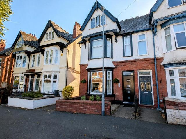 House for sale in Foxholes, Rushock