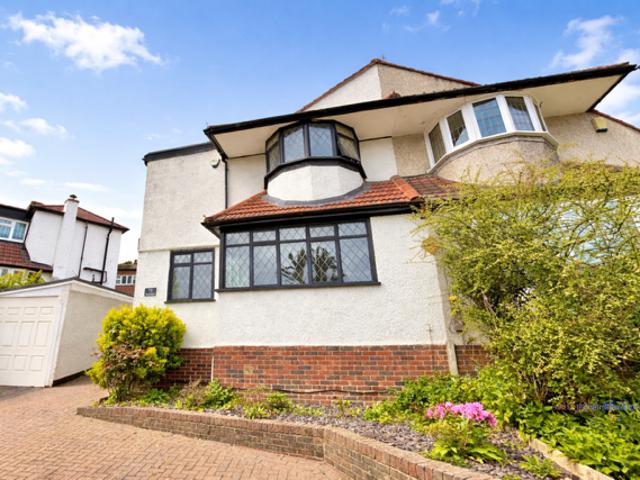 House for sale in Greater London