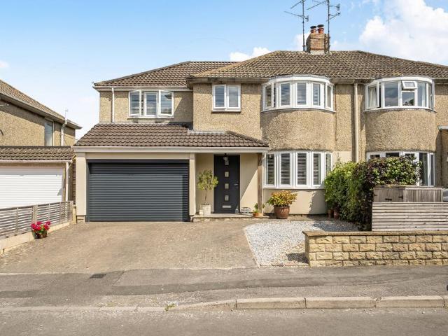 House for sale in North Wroughton, Swindon