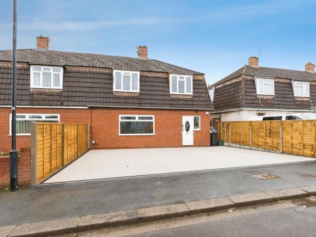 House for sale in Feckenham, City Of Bristol