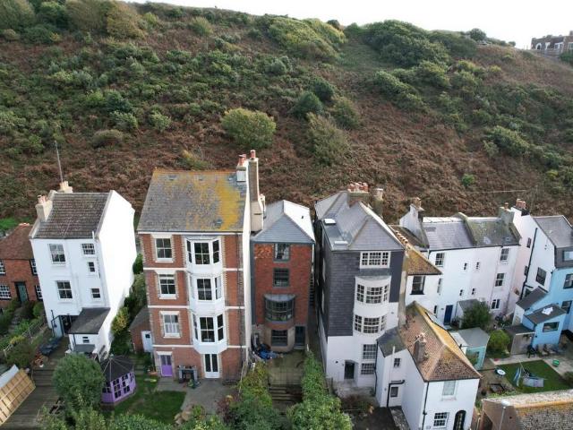 House for sale in Old Town, Guestling Green