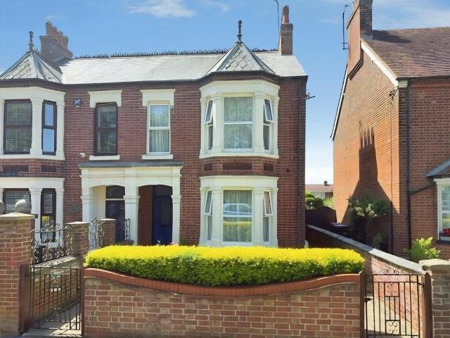 House for sale in Calverton End, Milton Keynes