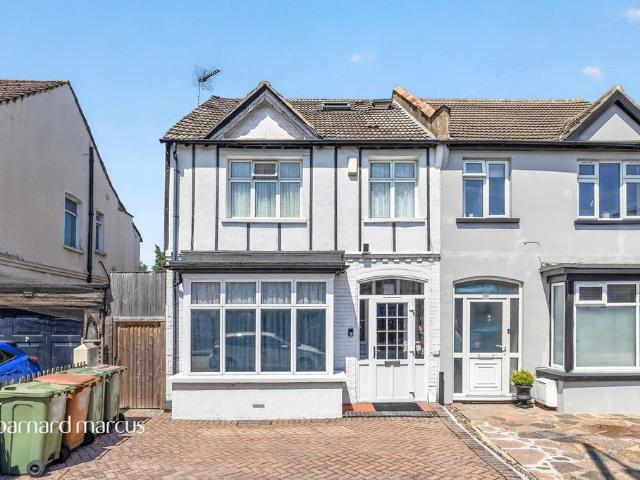 House for sale in Hackbridge, Greater London
