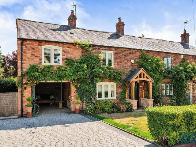 House for sale in Stanford On Avon, Leicestershire
