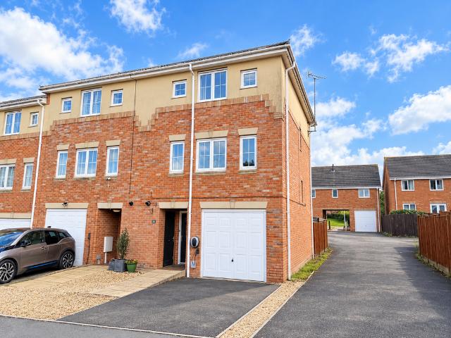 House for sale in Corby, North Northamptonshire